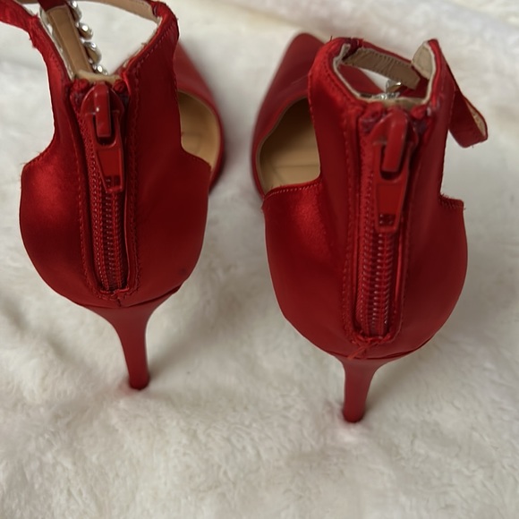 BADGLEY MISCHKA AMERICAN GLAMOUR Red Pointed Toe Embellished Heels - Picture 9 of 11